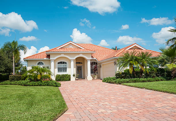Best Professional Driveway Pavers  in Muttontown, NY